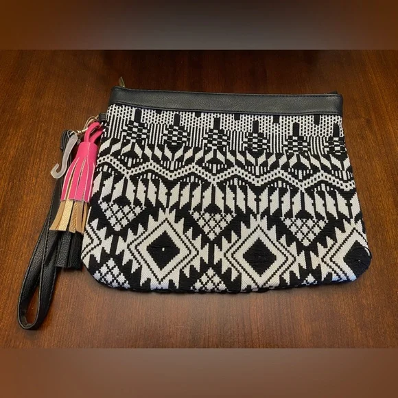 Set of 3 Different Size Wristlets/Pounches - Picture 4 of 10